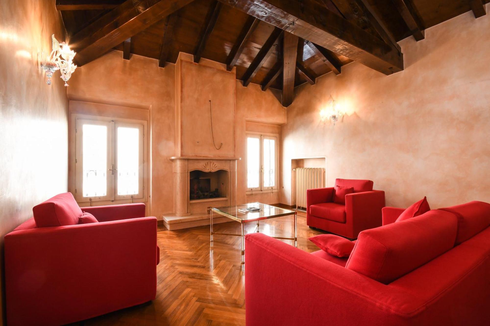 Hotel Vittoria Μπρέσια Εξωτερικό φωτογραφία The living room