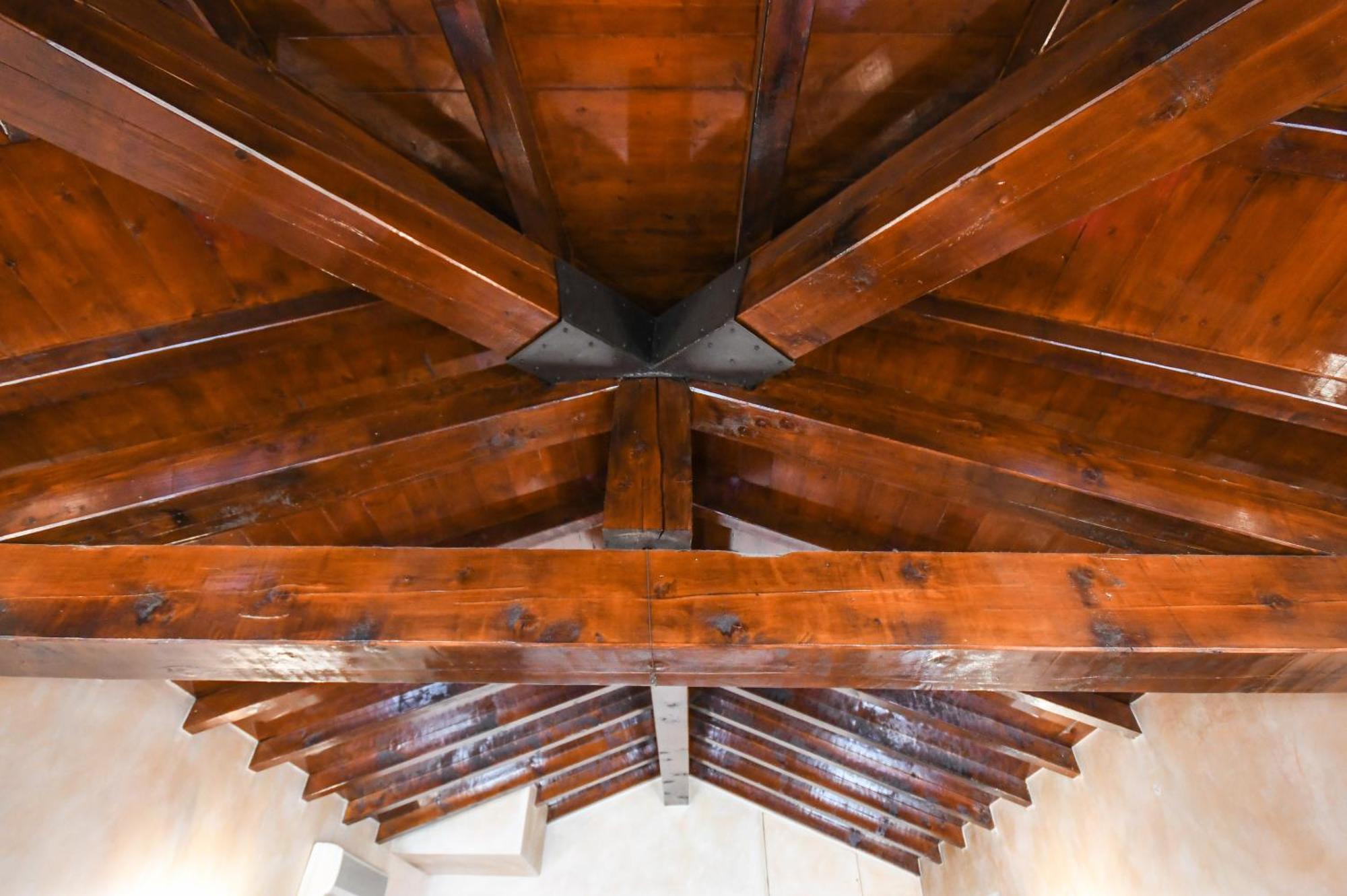 Hotel Vittoria Μπρέσια Εξωτερικό φωτογραφία The ceiling of the church