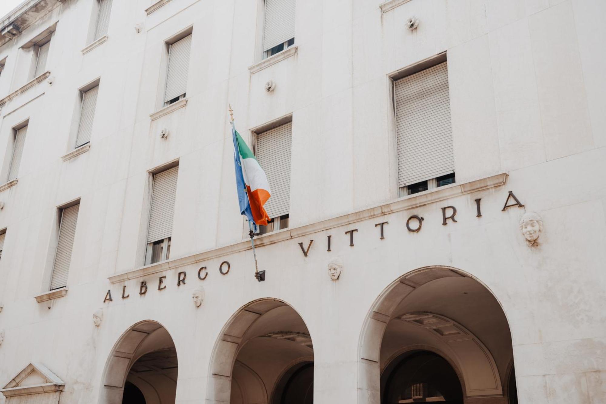 Hotel Vittoria Μπρέσια Εξωτερικό φωτογραφία
